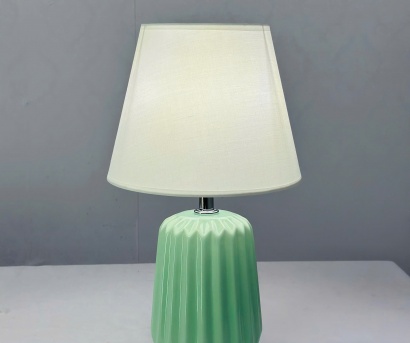 Đèn Bàn Cao Cấp DB99 – Đèn Trang Trí Gốm Sứ Sọc Dọc Xanh Pastel Hiện Đại Tối Giản Cho Tab Đầu Giường Và Bàn Sofa